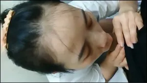 Con ghệ quảng nam lén lút bú bú cho bạn trai trong phòng tắm